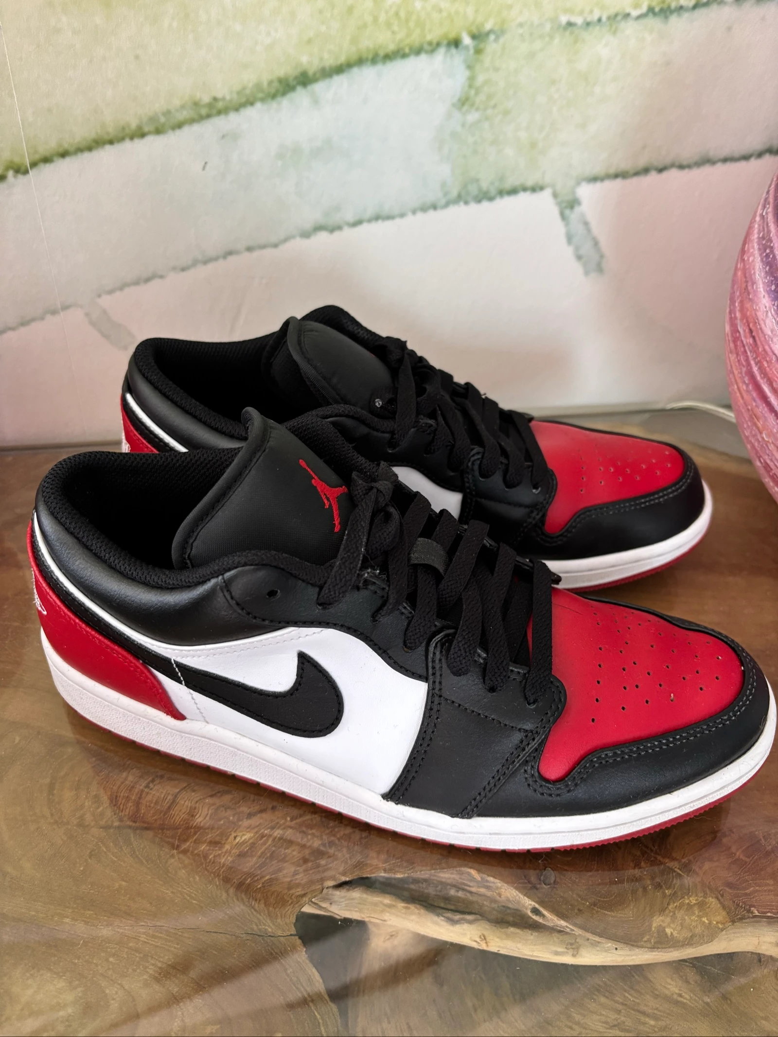 Zapatillas Nike Air Jordan 1 bajas rojas negras blancas – photo 3